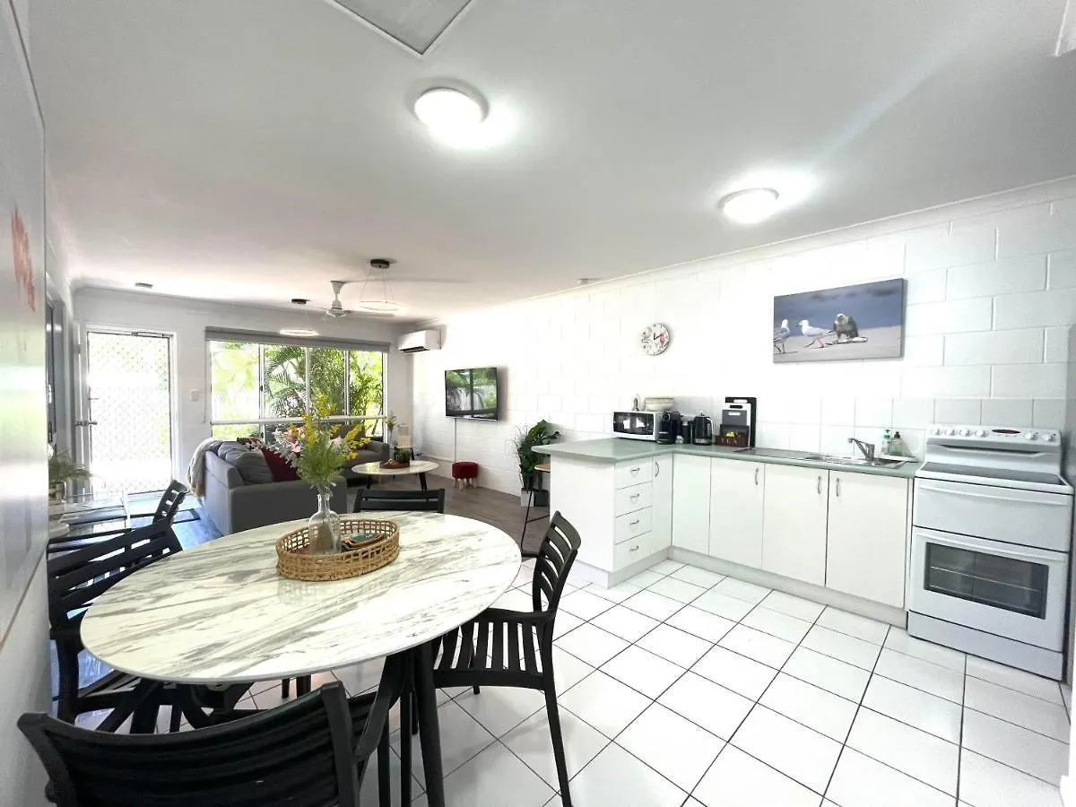 Birdsong@Beachcomber Apartment Arcadia Australia